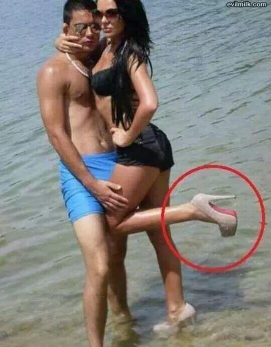 Fotos constrangedoras na praia que foram tiradas no momento certo Quotes